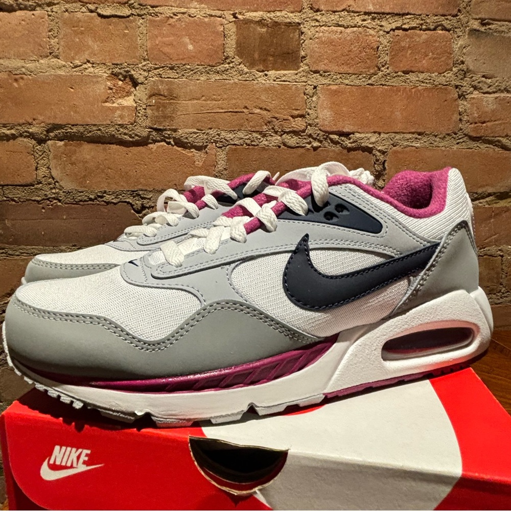 BRAND NEW Nike Air Max Correlate